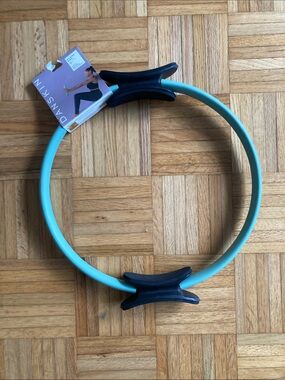 Danskin Fitness Ring in Aqua with Black Grips